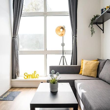 Industrial Loft In Berlin Mitte Apartment Exterior photo