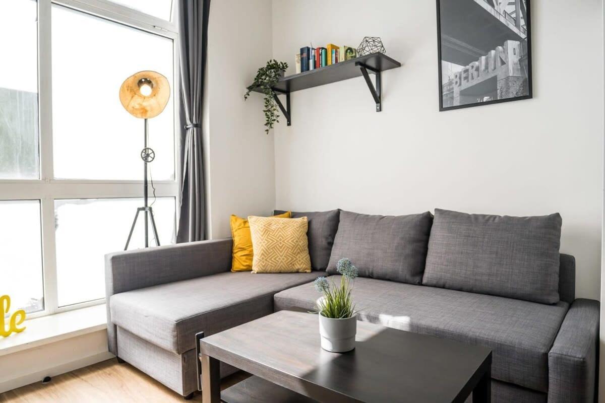 Industrial Loft In Berlin Mitte Apartment Exterior photo