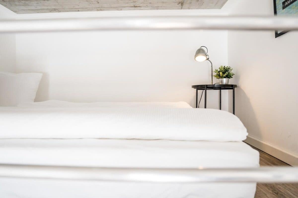 Industrial Loft In Berlin Mitte Apartment Exterior photo